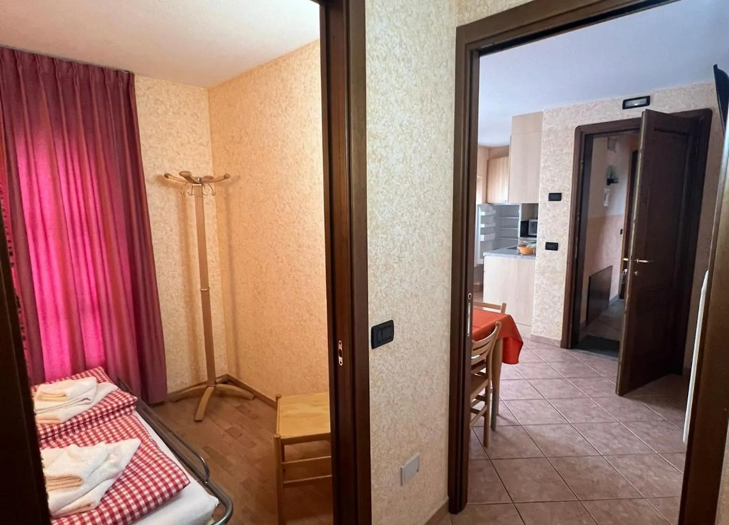 アパート Residence Gipeto リヴィーニョ イタリア
